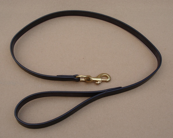 1m English Bridle Leather Dog Lead 1m English Bridle Leather Dog Lead. 3/4"